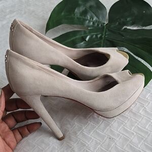 Coach SELMA Elegant Cream Peep-Toe Heels Office Siren Corpcore